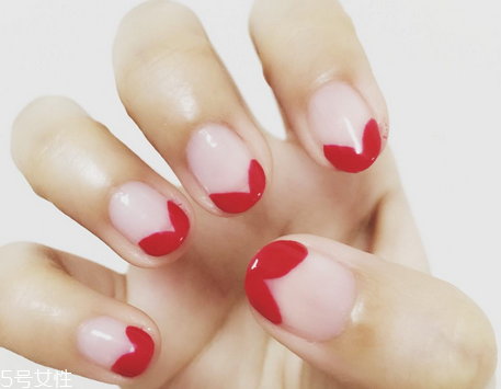 白醋怎样子灰指甲(白醋 灰指甲)