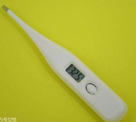 发烧可以用退热贴(发烧可以用退热贴吗)