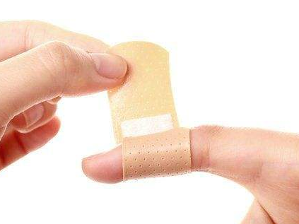 处理伤口错误做法(正确处理伤口)