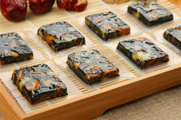 吃阿胶糕有哪些好处(阿胶糕对人体有什么好处)