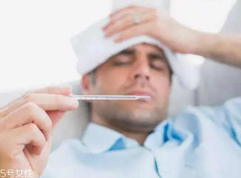 退烧的食疗方法(退烧的食疗方法)