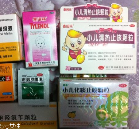 发烧注意事项(发烧注意事项及饮食禁忌) 发烧注意事项(发烧注意事项及饮食禁忌)