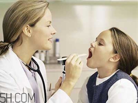 扁桃体炎和咽喉炎的区别在哪里,扁桃体和咽喉炎有什么区别