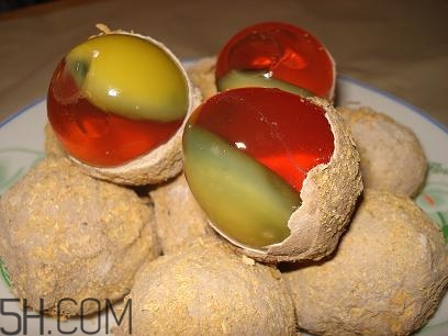 鸡蛋变蛋吃多了有什么危害,变蛋和皮蛋的区别 变蛋吃多了有什么危害