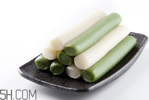 年糕放硬了怎么变软,年糕发硬了以后怎么变软