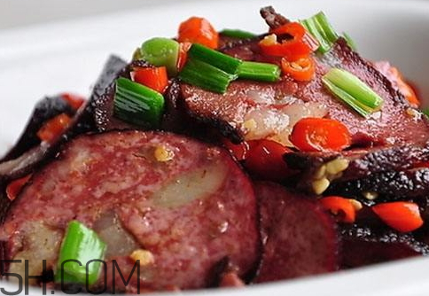 猪血和水的比例是多少才好吃,猪血和水最佳比例 猪血和水的比例是多少才好吃,猪血和水最佳比例