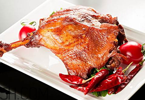 腊鸭腿发霉能吃吗,腊鸭腿表面有霉菌可以吃吗