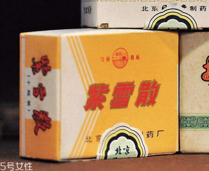 温碧泉深透补水沁润面膜评测(温碧泉深透补水沁润面膜怎么样)