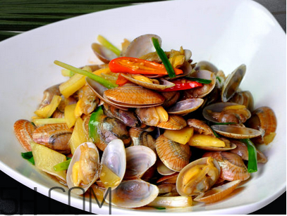 花甲里面的黑色东西是屎吗,花甲里面的黑色是屎吗能吃吗 花甲里面的黑色东西是屎吗,花甲里面的黑色是屎吗能吃吗