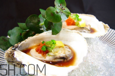 吃生蚝可以喝酒吗?,喝完酒可以吃生蚝之类的吗