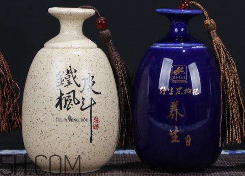 白酒和啤酒哪个热量高容易发胖,白酒和啤酒哪个热量高?