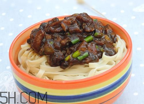 炸酱面的做法最正宗的做法,炸酱面的做法家常简单方便