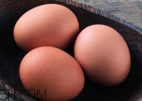 鸡蛋是咸的吗,咸鸡蛋是生腌还是熟腌