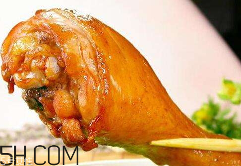 晚饭吃卤鸡腿会胖吗,鸡腿怎么吃