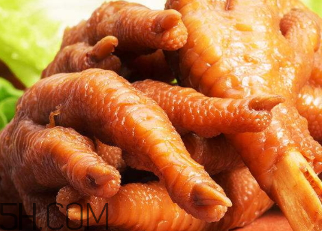 泡椒凤爪发黑,泡椒凤爪为什么会变黑