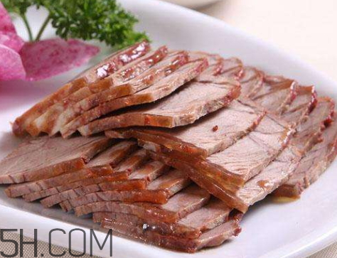 酱牛肉发绿还能吃吗,酱牛肉绿了能吃吗