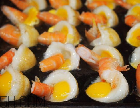 鹌鹑蛋可以和虾皮一起吃吗,鹌鹑蛋能和虾一起吃吗