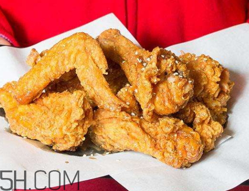 炸鸡放冰箱能放多久,熟的炸鸡放冰箱可以保存多久