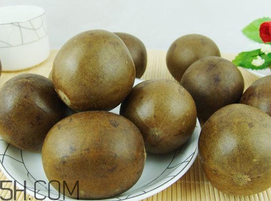 罗汉果新鲜的好还是干的好,罗汉果新鲜的还是干得好 罗汉果新鲜的好还是干的好,罗汉果新鲜的还是干得好