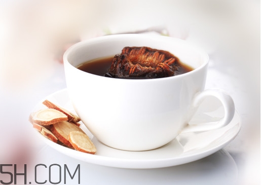 罗汉果泡水喝的好处和坏处,经常用罗汉果泡水喝好吗?