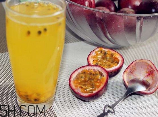 黄金百香果酸吗,满杯百香果酸吗