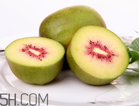猕猴桃有酒味还能吃吗,猕猴桃有白酒味还可以吃吗