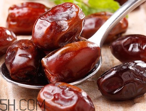 什么人不宜吃椰枣,什么人不宜吃椰枣血糖