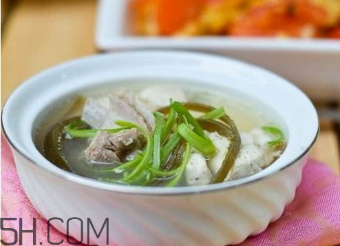 羊排海带汤的做法,海带炖羊排骨汤的做法