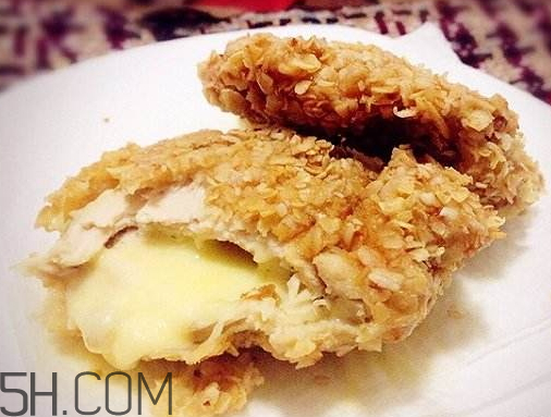 爆浆鸡排需要的材料,爆浆鸡排怎么做 爆浆鸡排需要的材料,爆浆鸡排怎么做