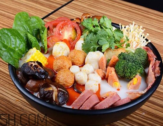 关东煮和麻辣烫的区别是什么,关东煮麻辣烫火锅的区别