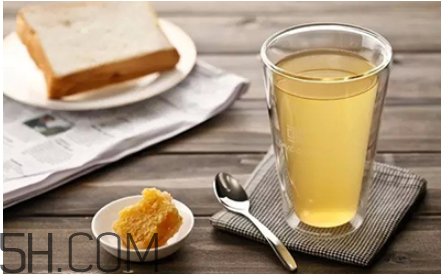 蜂蜜水一次喝多少合适?,喝蜂蜜水一次喝多少合适 蜂蜜水一次喝多少合适?,喝蜂蜜水一次喝多少合适