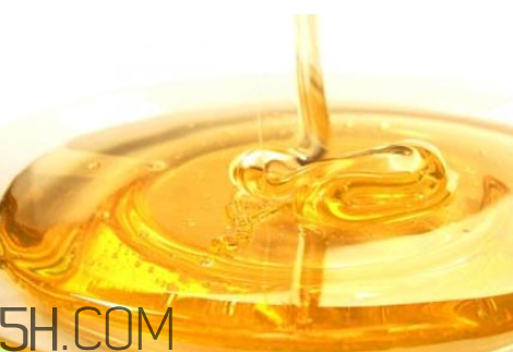 土蜂蜜的功效和作用及食用方法,蜂蜜的作用和功效 土蜂蜜的功效和作用及食用方法,蜂蜜的作用和功效