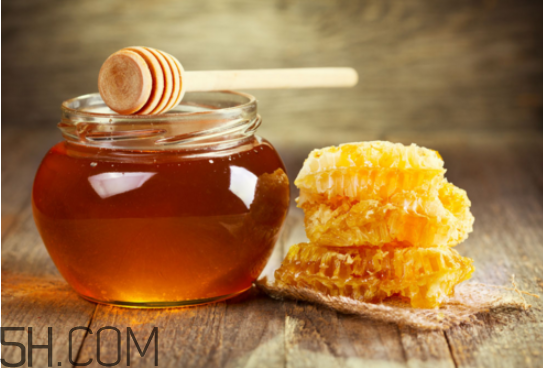 蜂巢蜜和蜂蜜哪个好,巢蜜和蜂蜜哪个更好