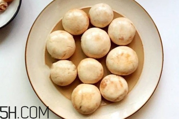 口蘑怎么保存时间长,口蘑怎么保存不变黑