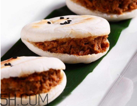 电饼铛和电烤箱有什么区别,电饼铛和烤箱的区别