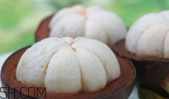 山竹的食用方法,山竹的正确吃法 山竹的食用方法,山竹的正确吃法