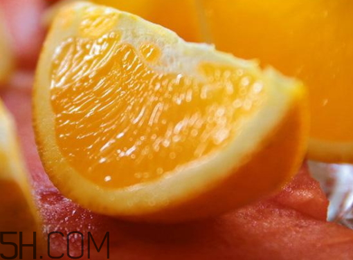 脐橙皮泡水喝有好处吗,脐橙皮煮水喝有什么功效