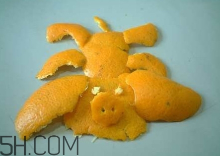 橘子皮等于陈皮吗,橘子皮跟陈皮有什么区别 橘子皮等于陈皮吗,橘子皮跟陈皮有什么区别