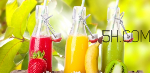 鲜榨果汁搭配大全及功效,喝鲜榨果汁的好处和坏处