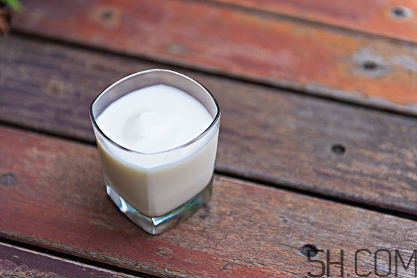 天天用酸奶敷脸好吗,酸奶可以天天敷脸上吗