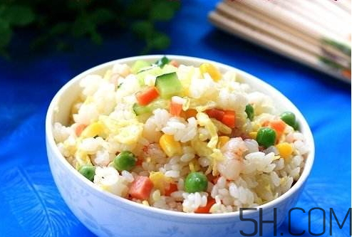 蛋炒饭微波炉怎么加热,蛋炒饭可以微波炉加热吗