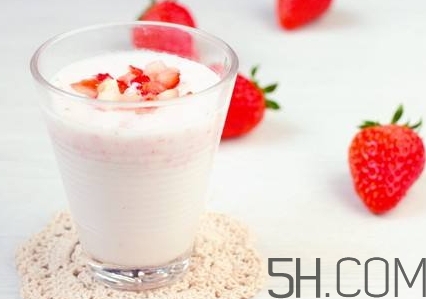 如何判断鲜奶是否新鲜,牛奶新鲜度的测定方法