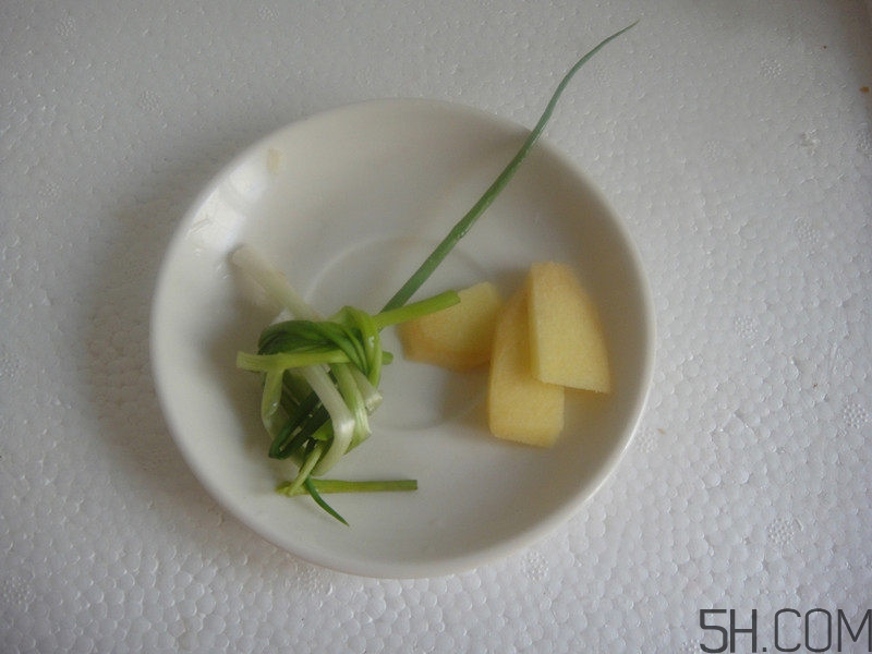 白萝卜海参汤的做法大全,猪骨海带白萝卜汤