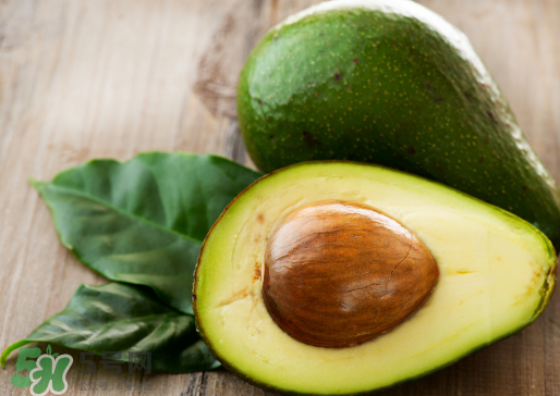 牛油果黑线能吃吗,牛油果肉有黑线还能吃吗