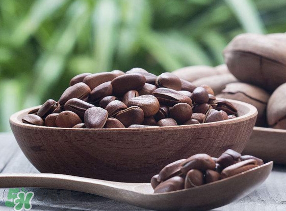 怎么炒松子才能开口,如何炒松子才会开口