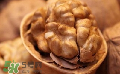 女人吃核桃的好处,女性常吃核桃有啥好处