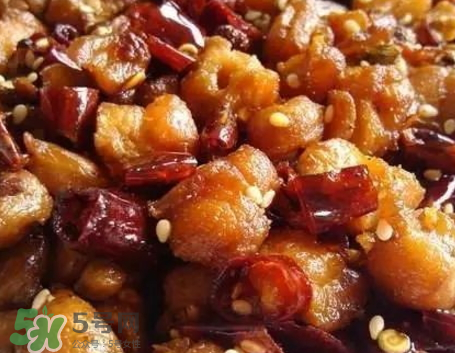 兔子做月饼,兔子吃月饼