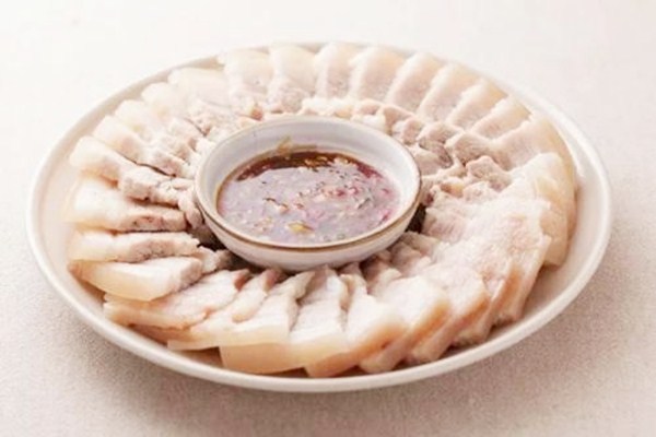 兔肉是红肉还是白肉(兔肉是红肉还是白肉)