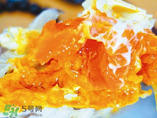 蟹黄中间有黑的是什么,蟹黄里面黑黑的是什么东西