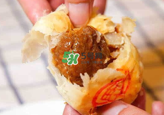 月饼烤多长时间,月饼要烤多久?多少度烤